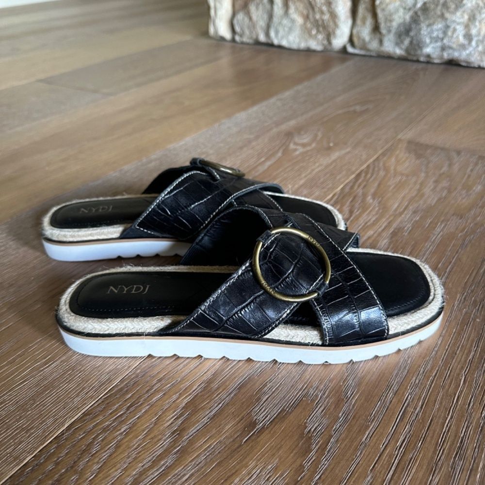 NYDJ Ross Slide Sandal Black Leather Crisscross Comfort Size 8 NEW - Picture 6 of 10